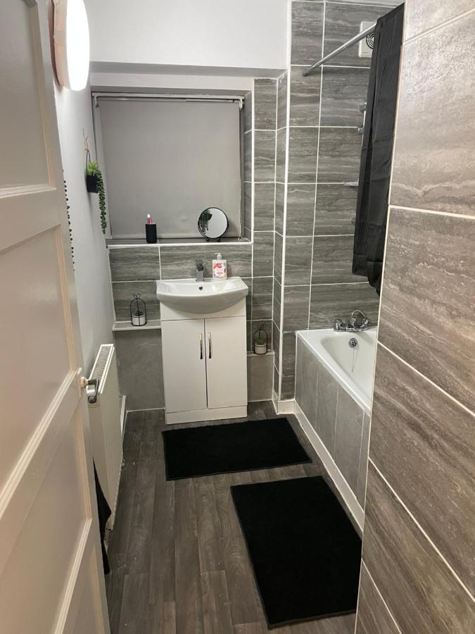 Lovely 2Bedroom 4Mins From Wimbledon Station Londres Extérieur photo