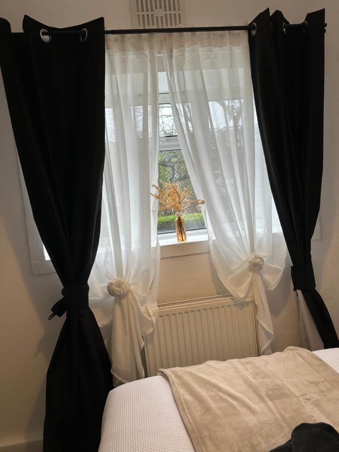 Lovely 2Bedroom 4Mins From Wimbledon Station Londres Extérieur photo