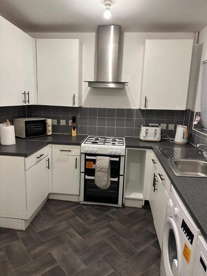 Lovely 2Bedroom 4Mins From Wimbledon Station Londres Extérieur photo